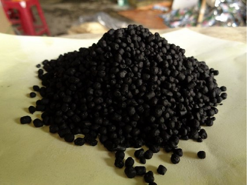 Black Urea fertilizer
