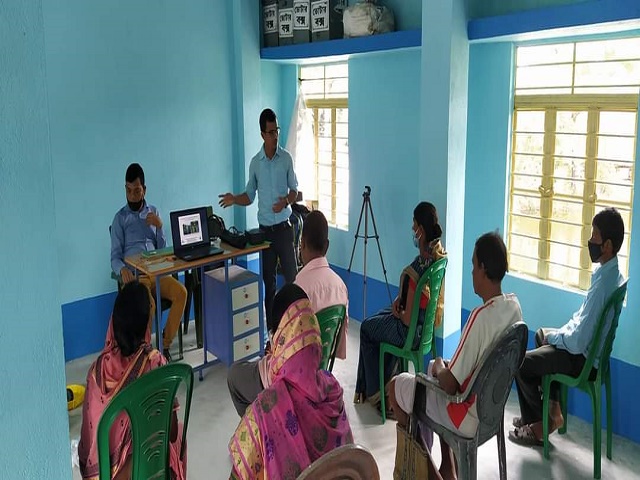 East Midnapore KVK Providing training